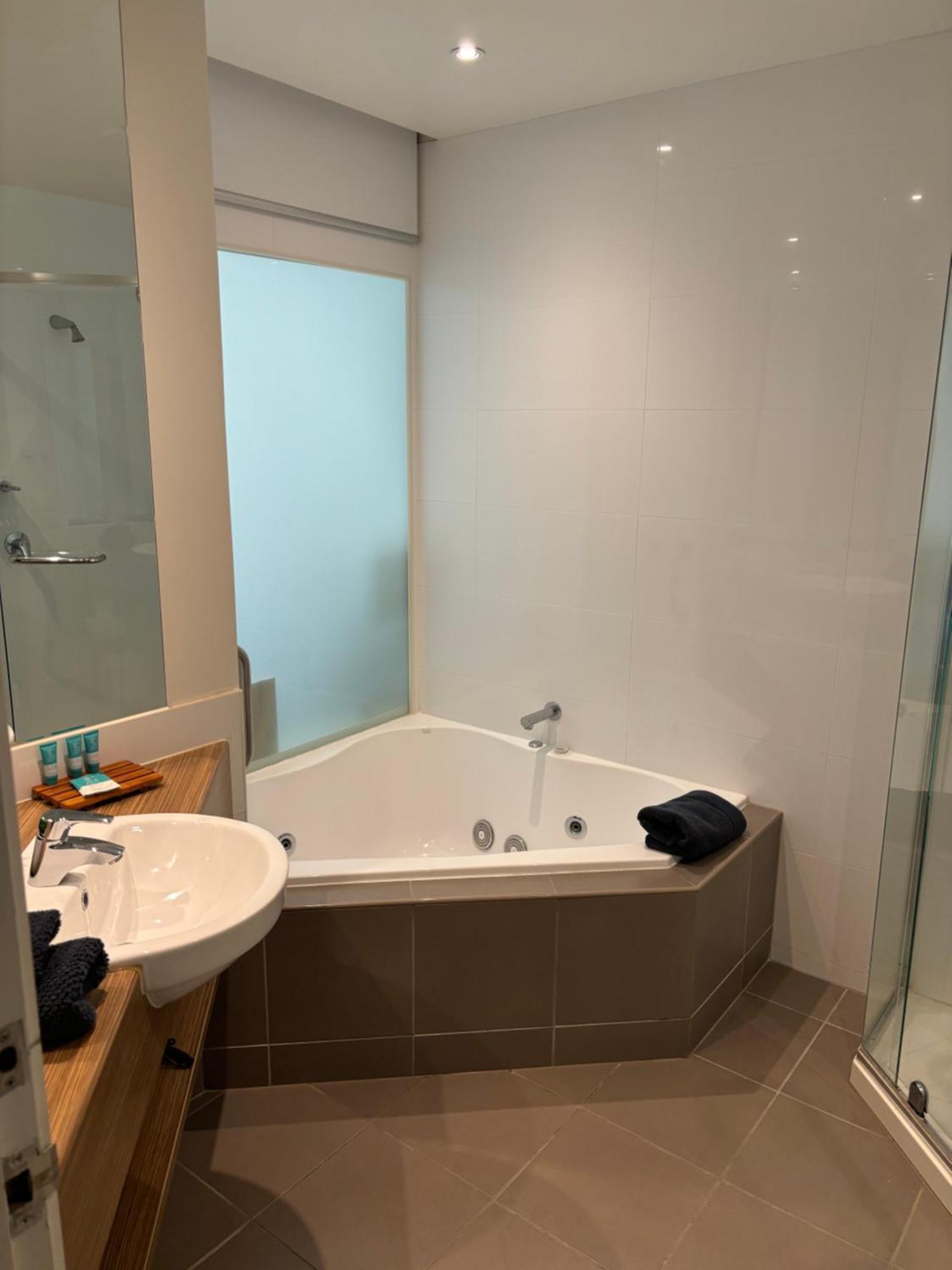 Appartamento Waterfront@Waves Cowes Esterno foto